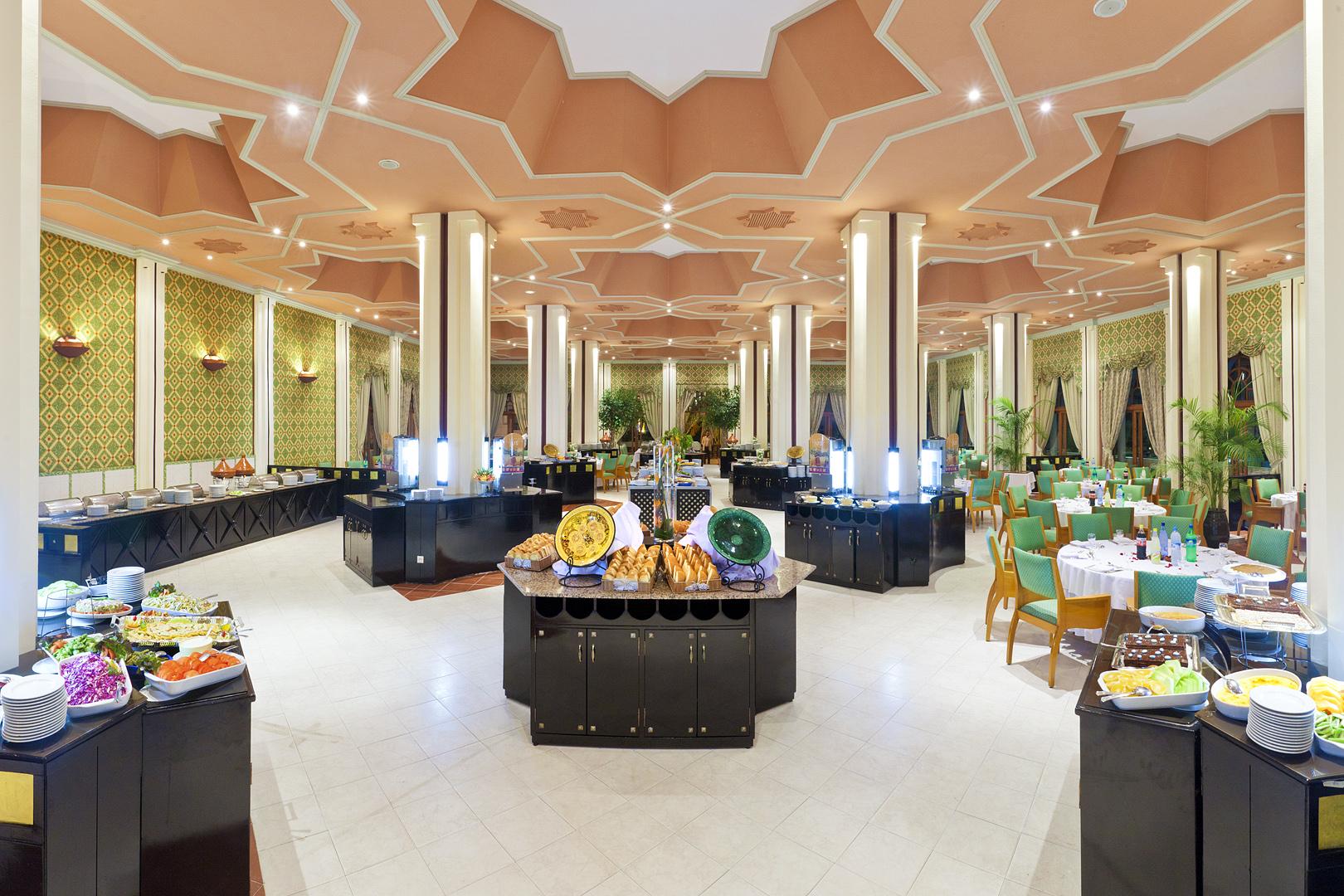 Atlantic Palace Agadir Golf Thalasso & Casino Resort Екстериор снимка The buffet at the Grand Hotel